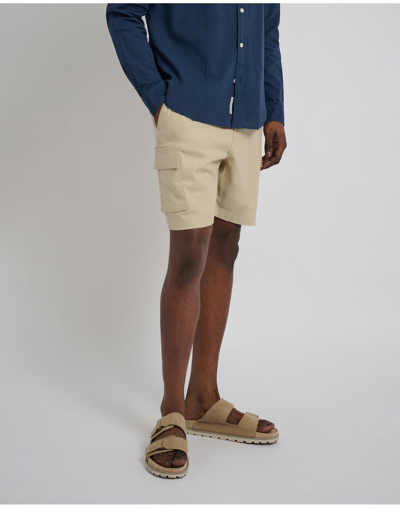 Men | Stretch Linen Pull On Cargo Short | Sand