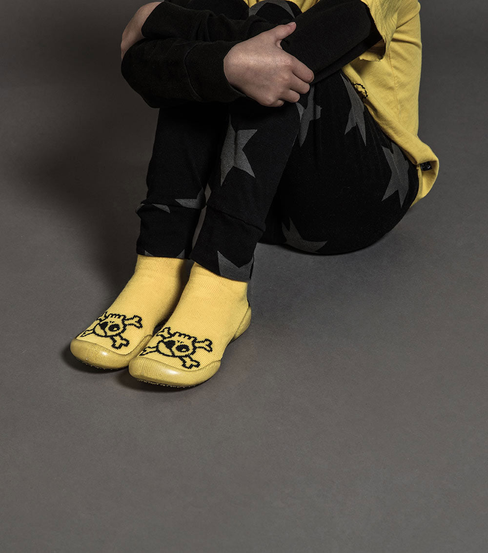 Kid | Collegien New Skull Slippers | Dusty Yellow