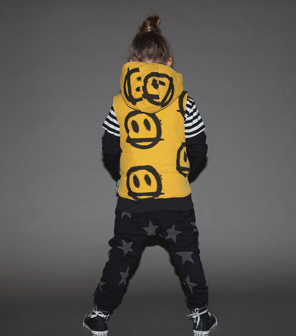 Kid | Sprayed Smiles Down Vest | Lava Yellow