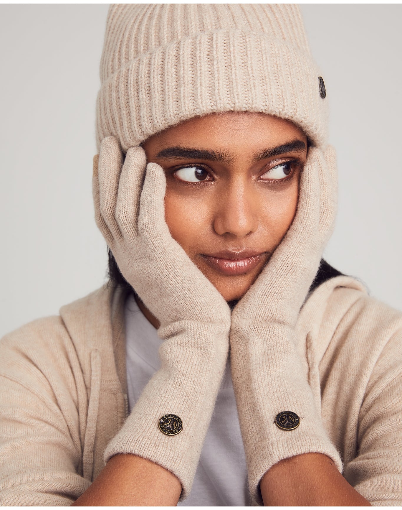 Nomad1942 | Women | Gracie Gloves | Sand