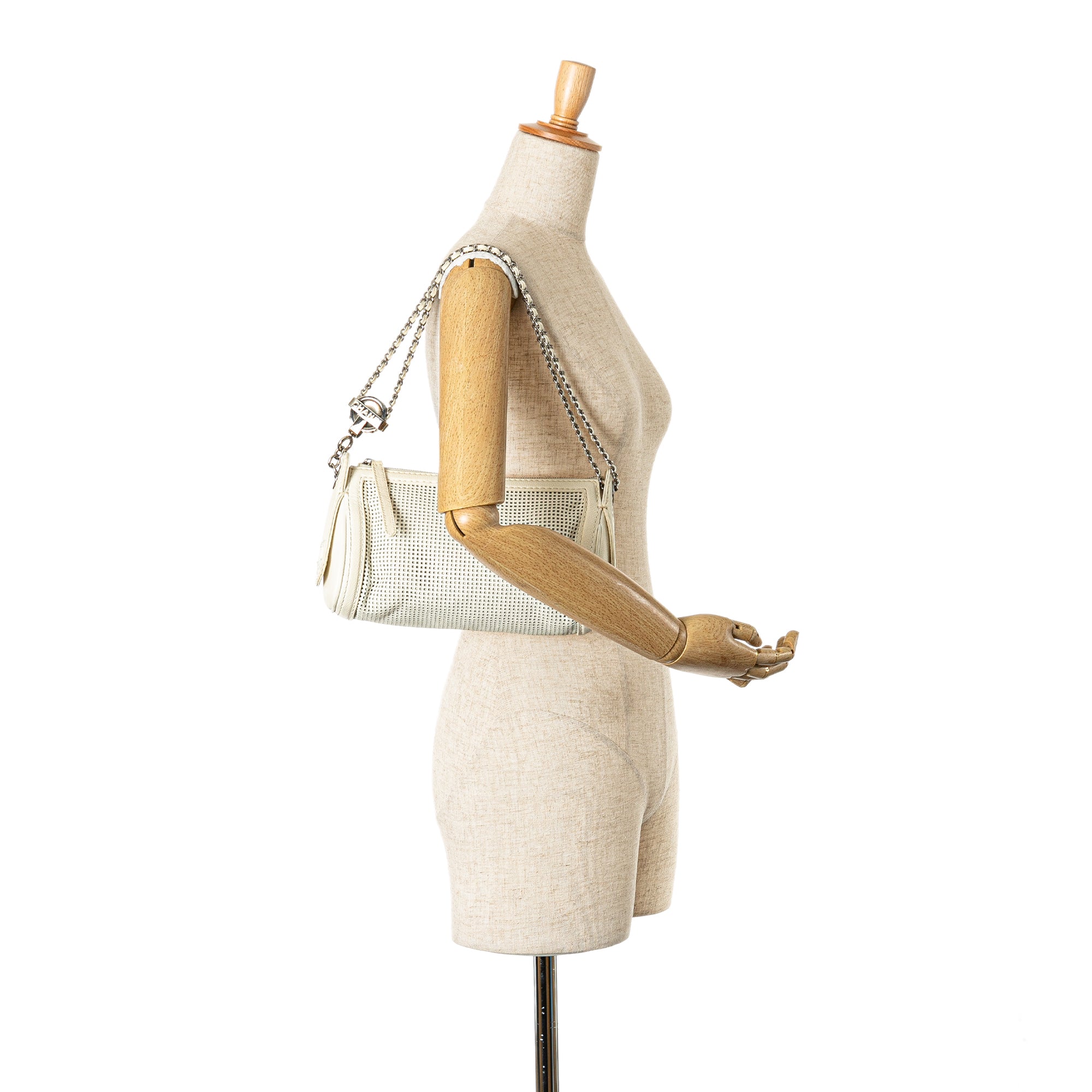 Chanel | Pre-Owned Caviar Perforated Pulley Shoulder Bag | White/Ivory