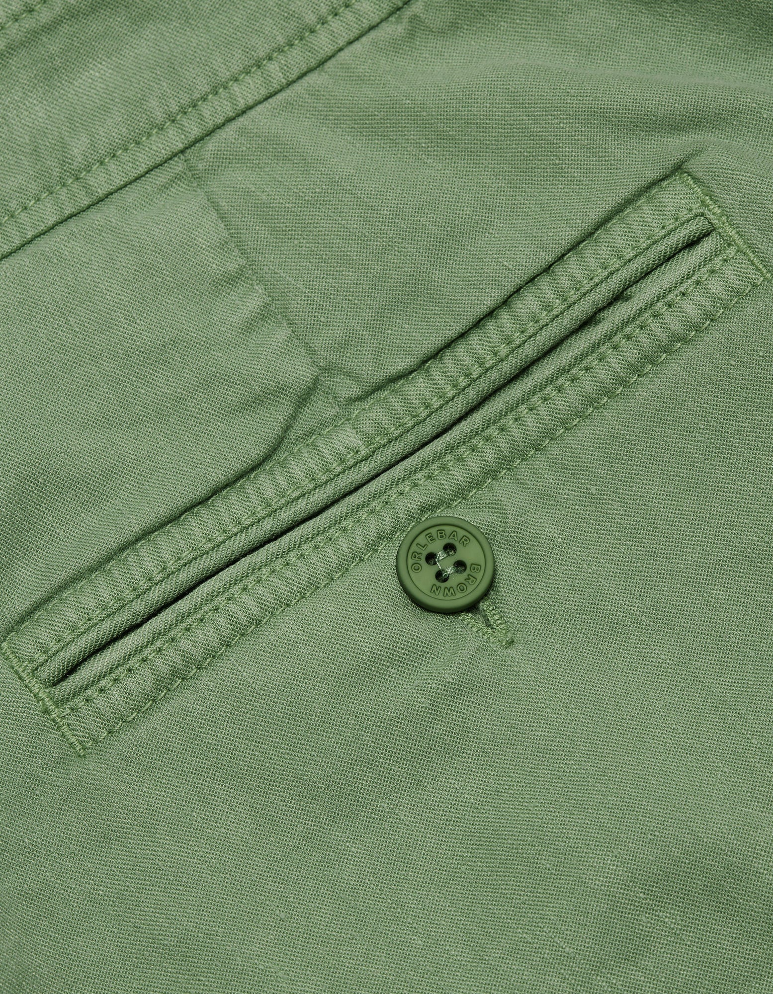 Bulldog Garment Dye Mid-Length Garment Dye Shorts Woven In Italy in Fresh Lawn colour | Fresh Lawn