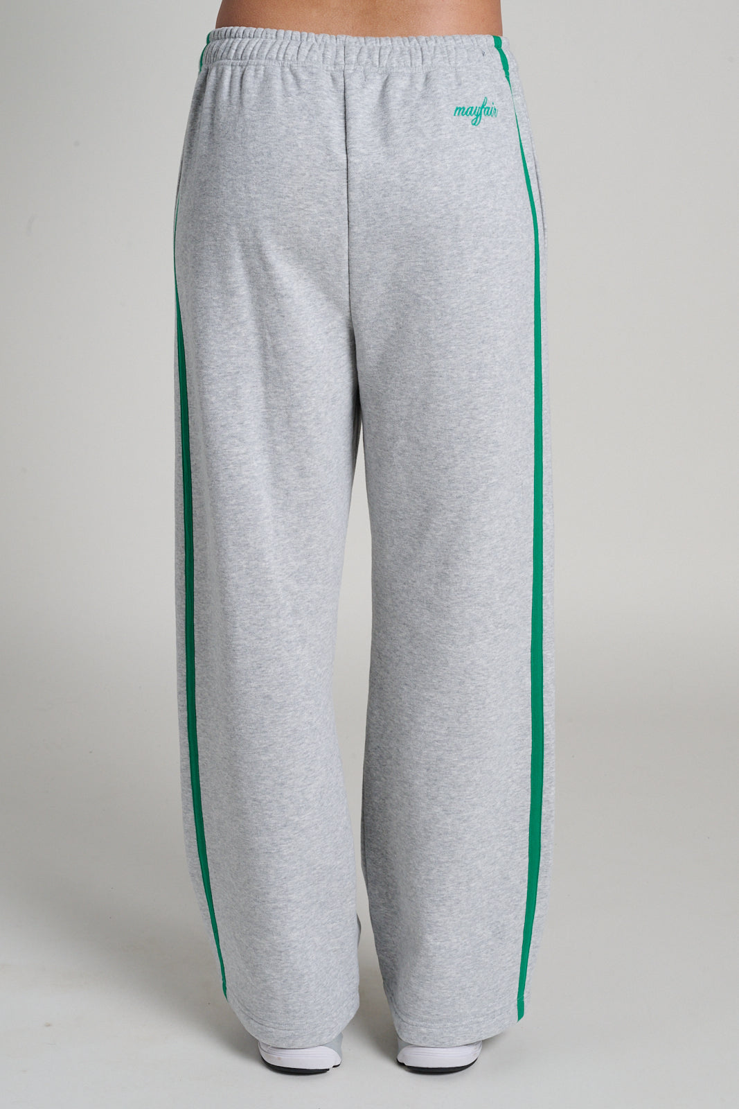 The Mayfair Group | On Soul Time Classic Sweatpant | Grey