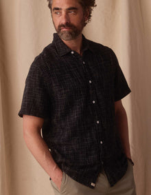Men | Freshwater Short Sleeve Button Up Shirt | Ocean Black