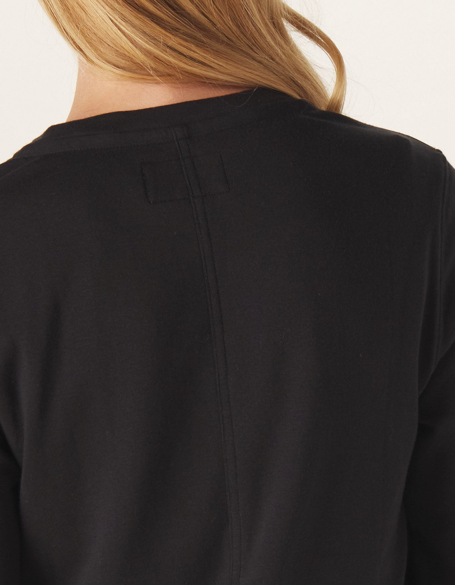 Women | Puremeso Henley | Black