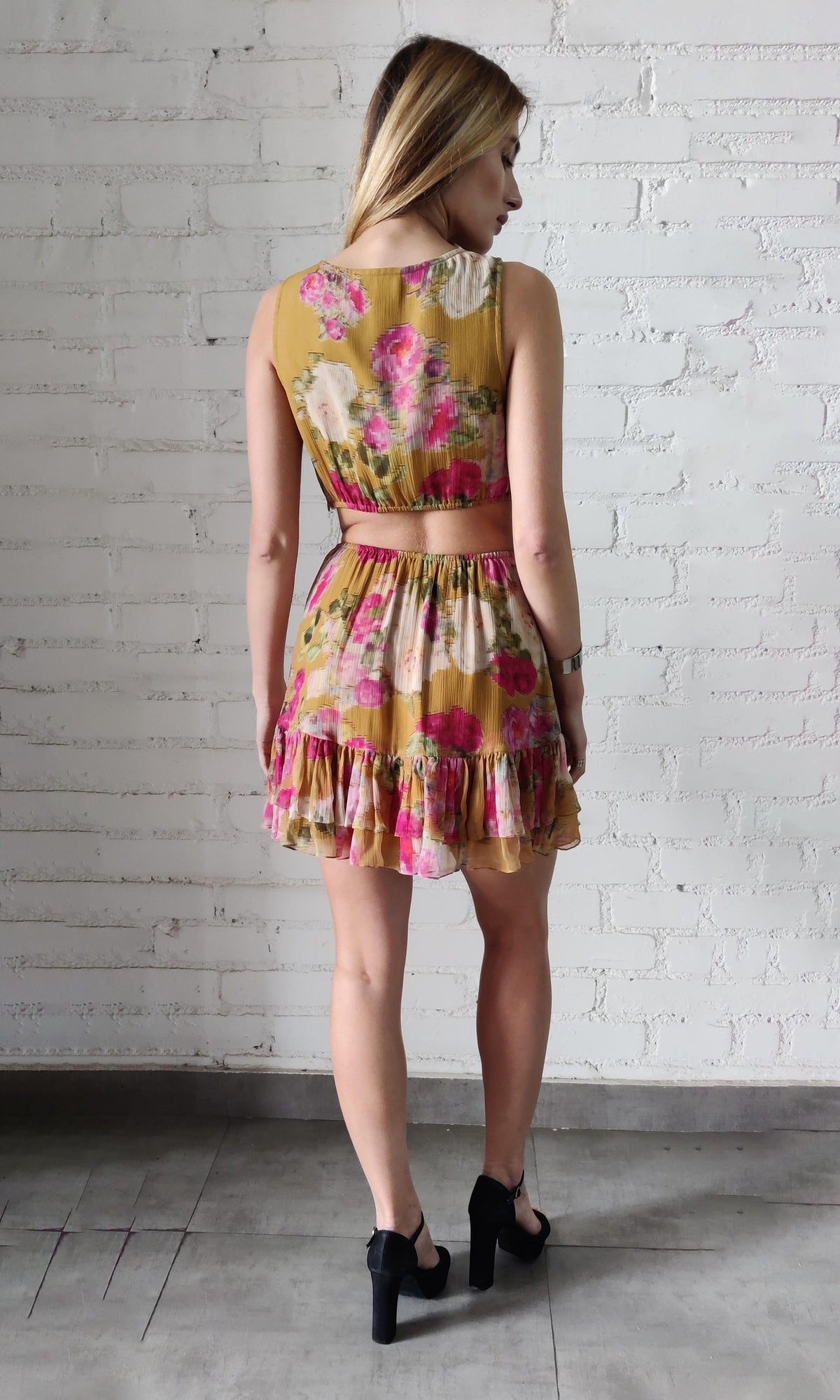 Rococo Sand | Avar Viscose Georgette Short Dress | Ochre