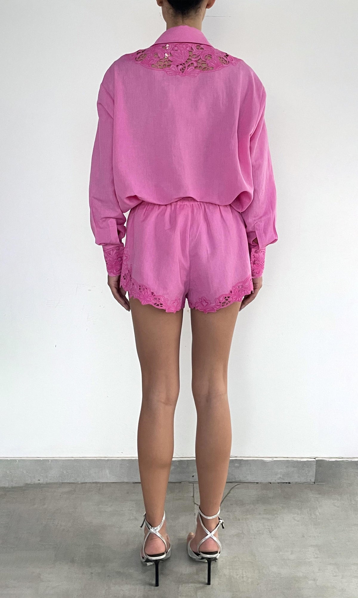 Rococo Sand | Eli Thin Linen Cotton Embroidered Shorts | Khaite Pink