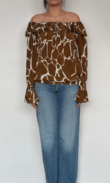 Rococo Sand | Fia Viscose Crepe Top | Brown