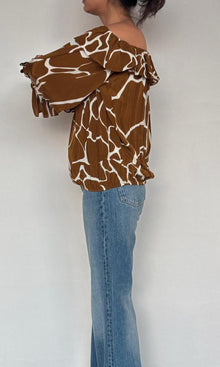 Rococo Sand | Fia Viscose Crepe Top | Brown