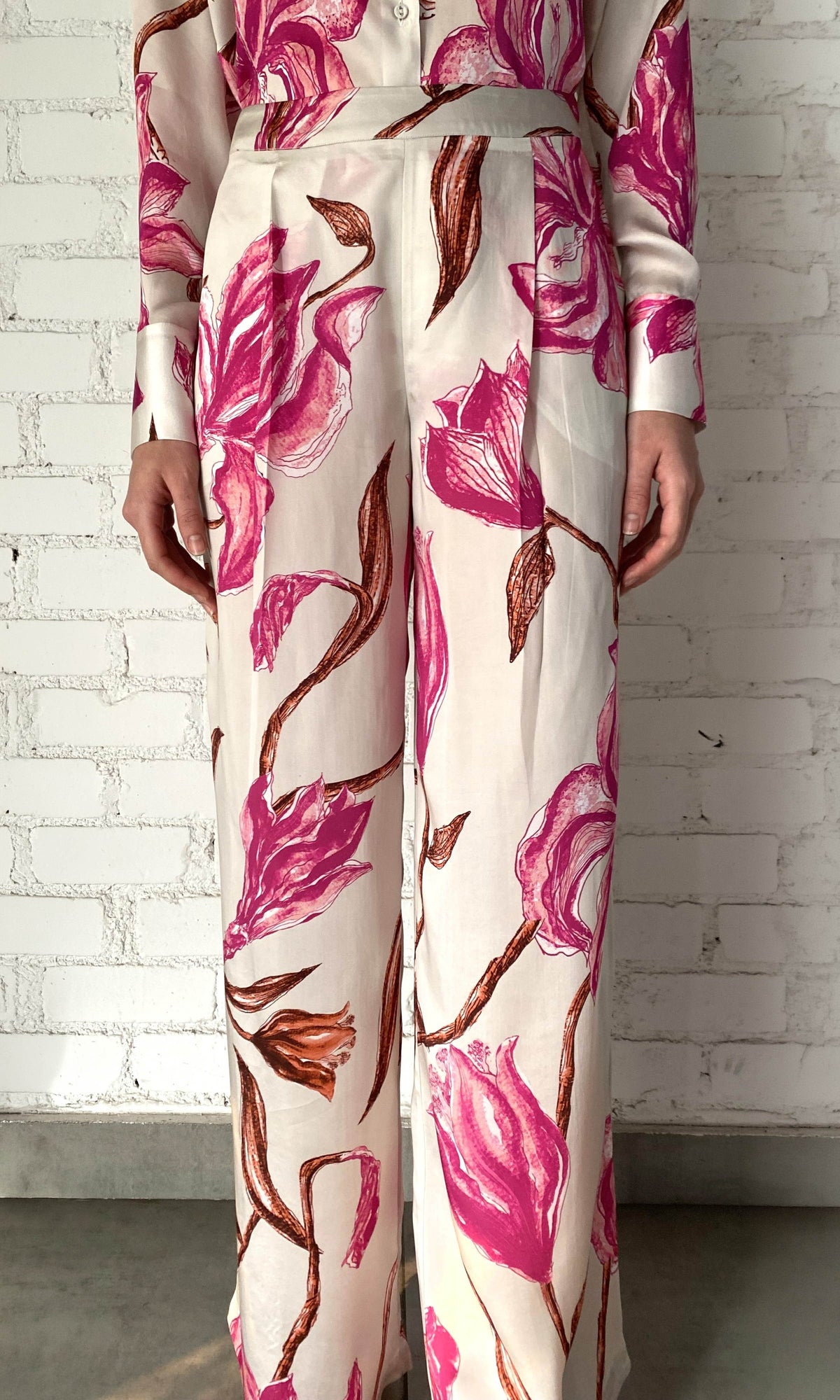 Rococo Sand | Grace Viscose Satin Pants | White Pink