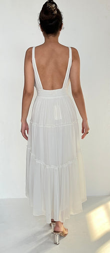 Rococo Sand | V-Neck Long Dress | White