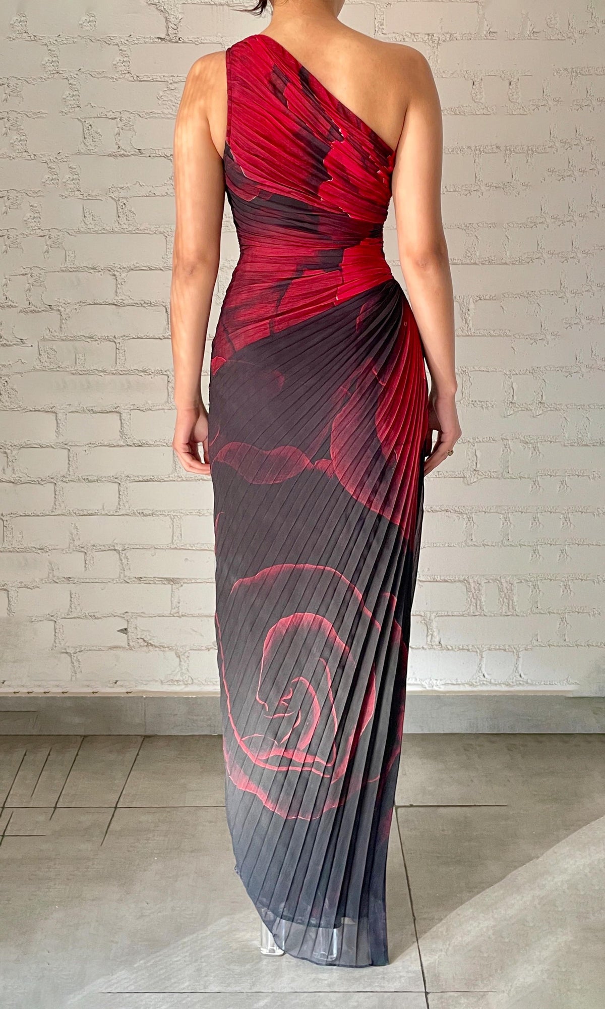 Womens | Naia Polyester Crinkle Chiffon One Shoulder Pleated Maxi Dress | Black Red