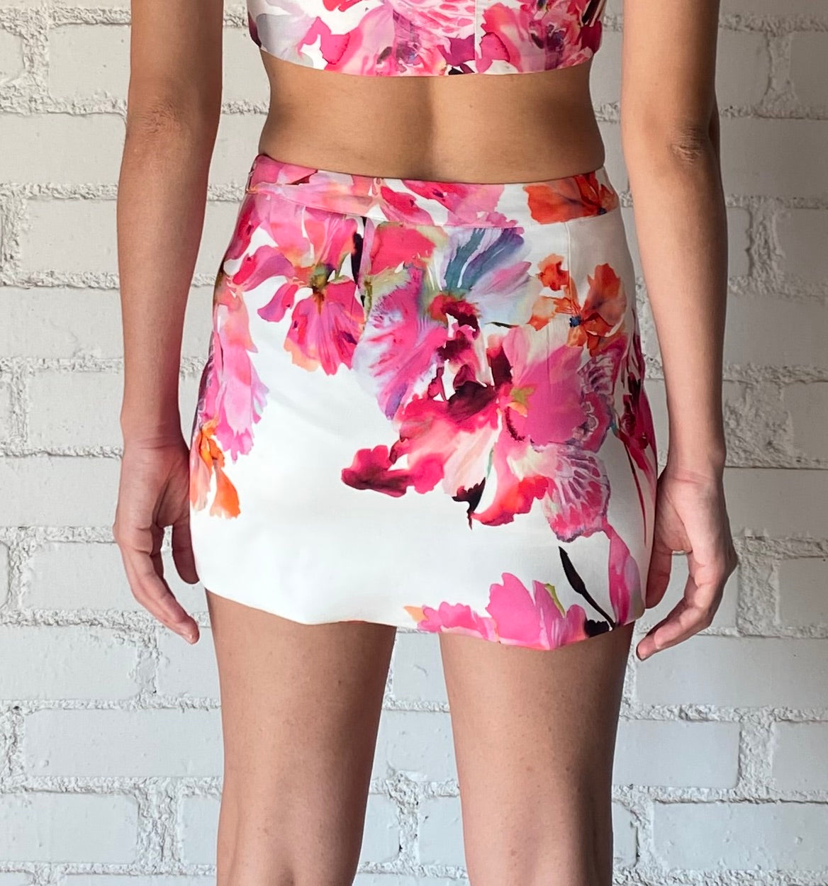 Rococo Sand | Quin Floral Short Skirt | White/Pink