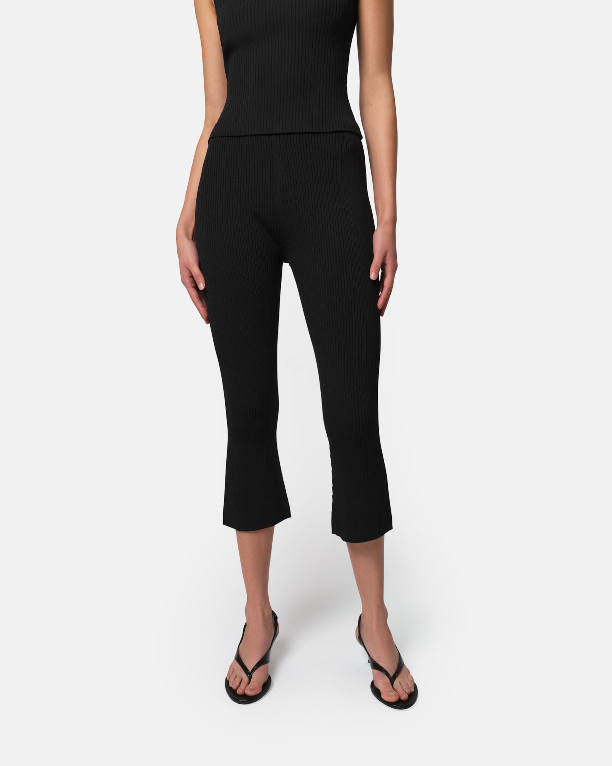 Women | Desi Capri Pants | Noir