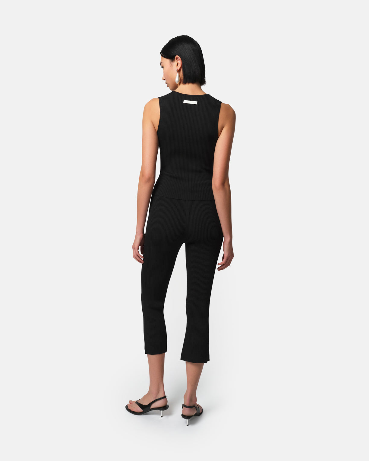 Women | Desi Capri Pants | Noir