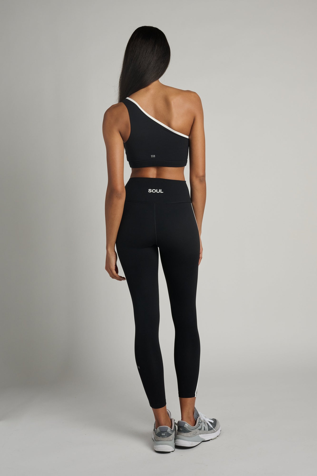 Splits59 | Amber Airweight High Waist 7/8 | Black/White