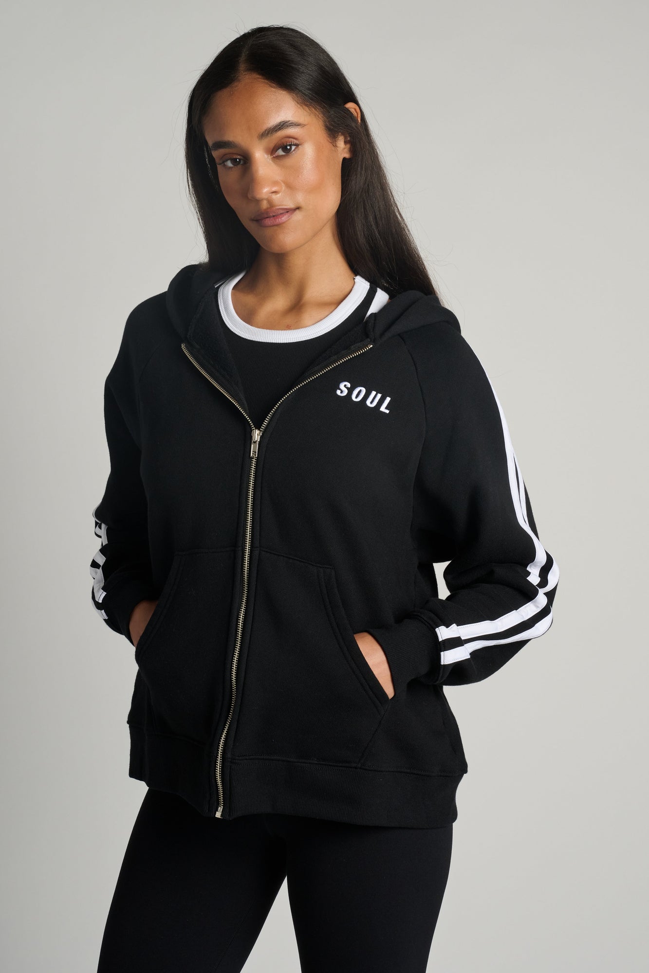 Soul by SoulCycle | Kennedy Raglan Sweatshirt | Black
