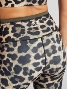 P.E Nation | Vita Fl Legging | Leopard