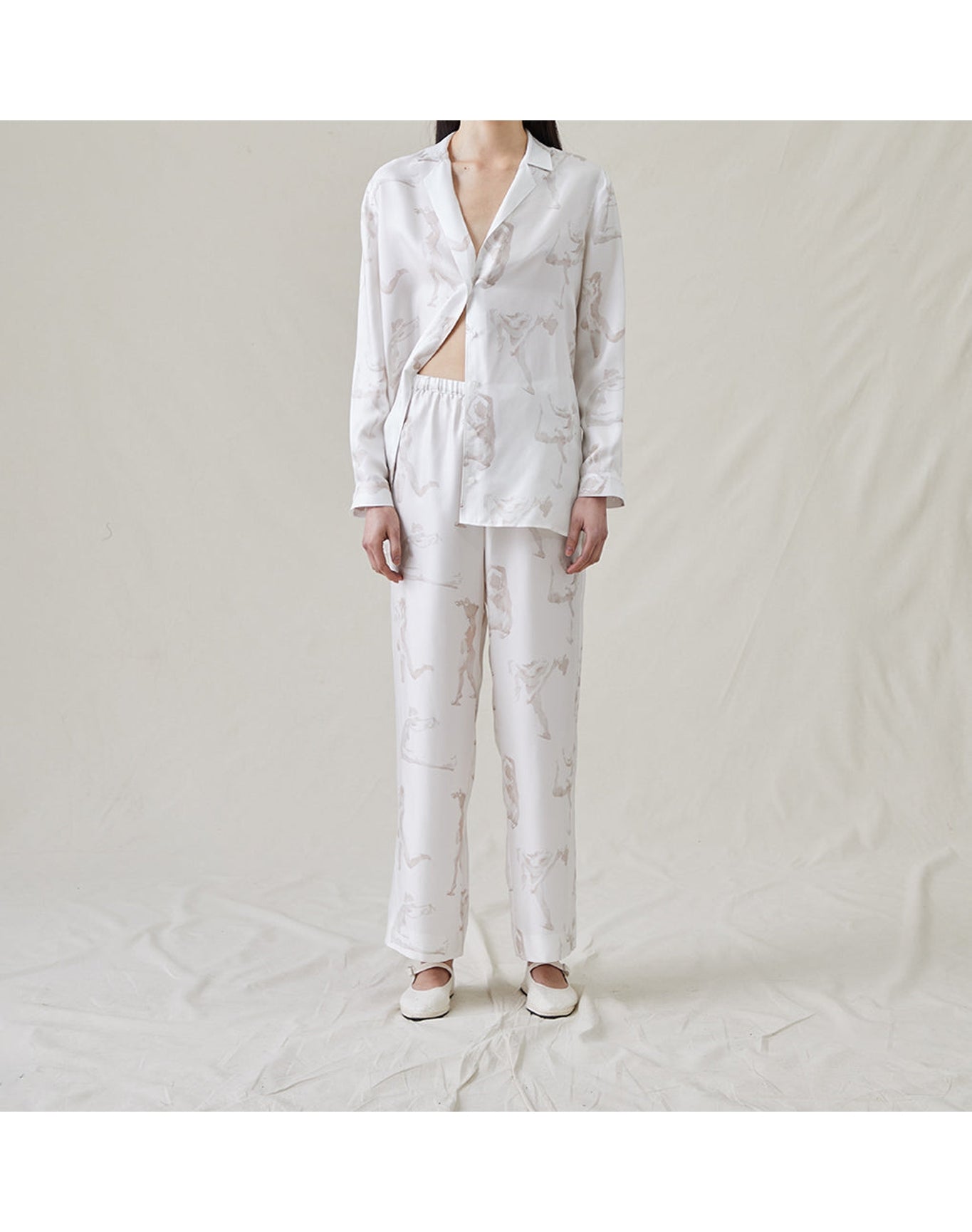 The Silk Relaxed Pants with Painted Figures | Cream / Sepia