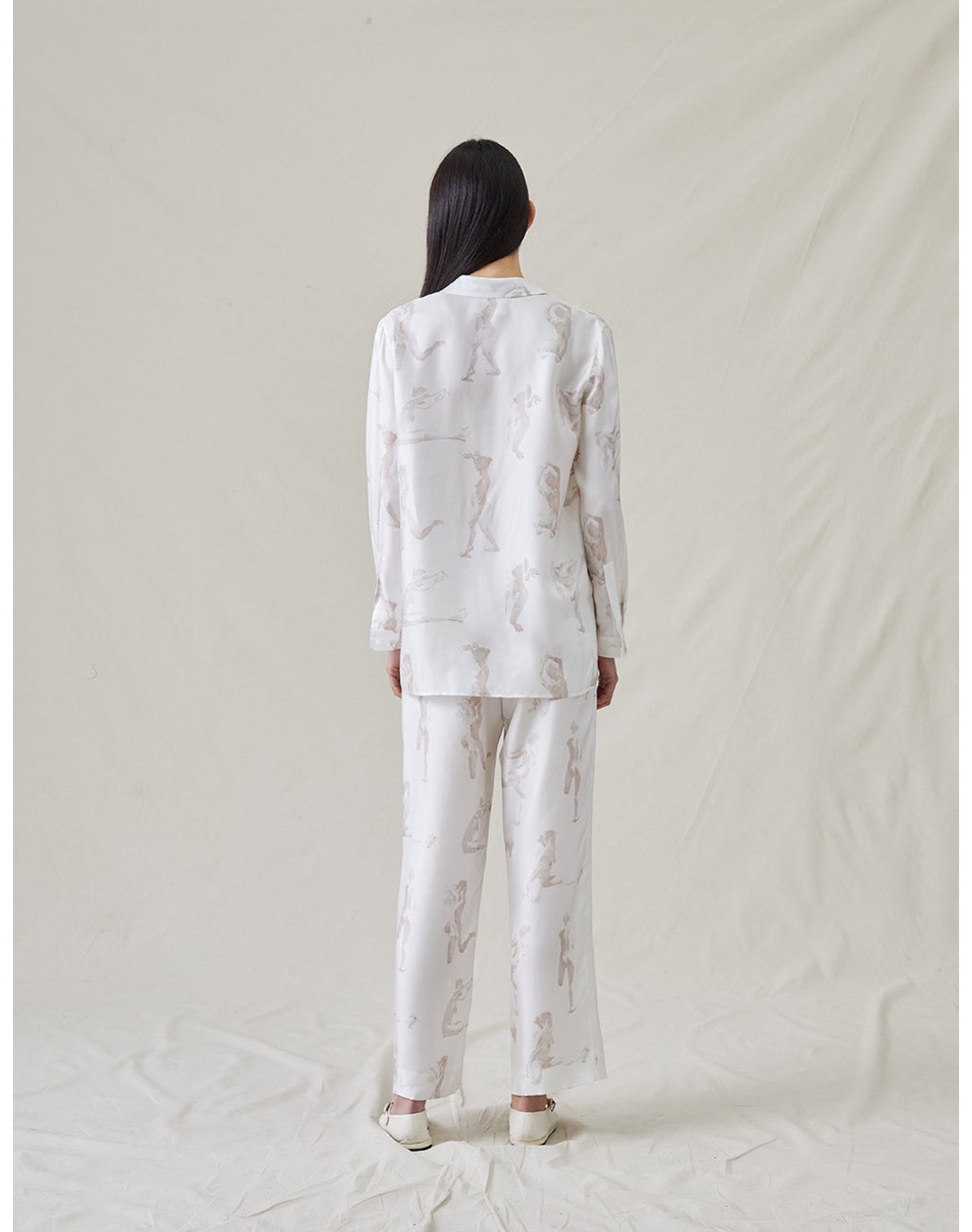 The Silk Relaxed Pants with Painted Figures | Cream / Sepia