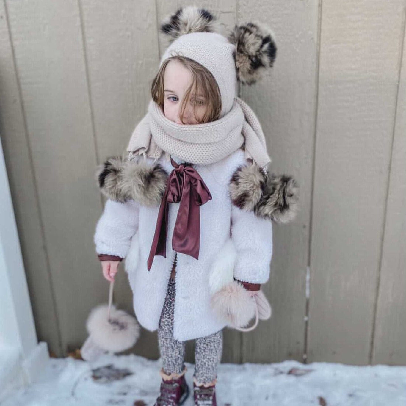 Unisex | Honeycomb Cashmere Bonnet with Animal Print Poms | Beige