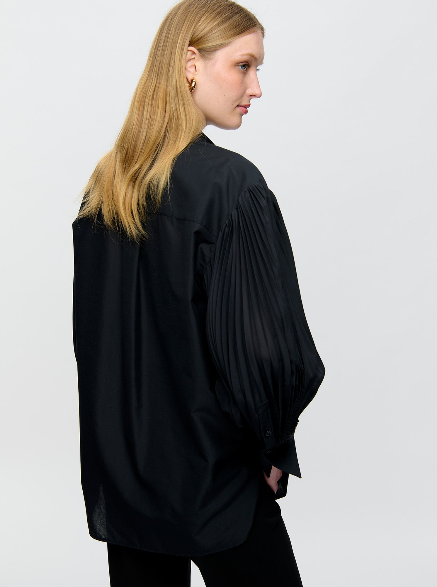 Viola Pleated Sleeve Shirt | Black