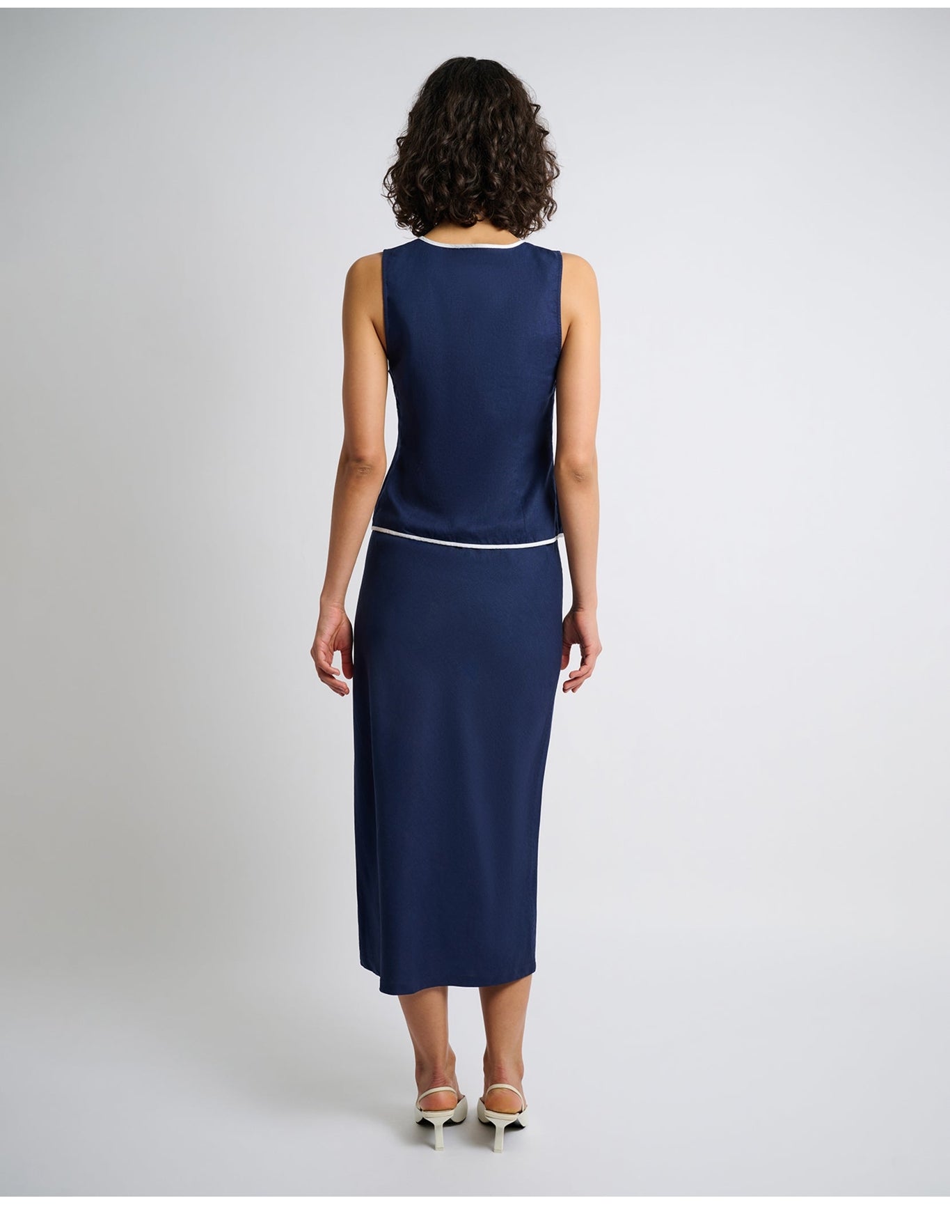 Women | Air Linen Tie Front Tank | Deep Navy White