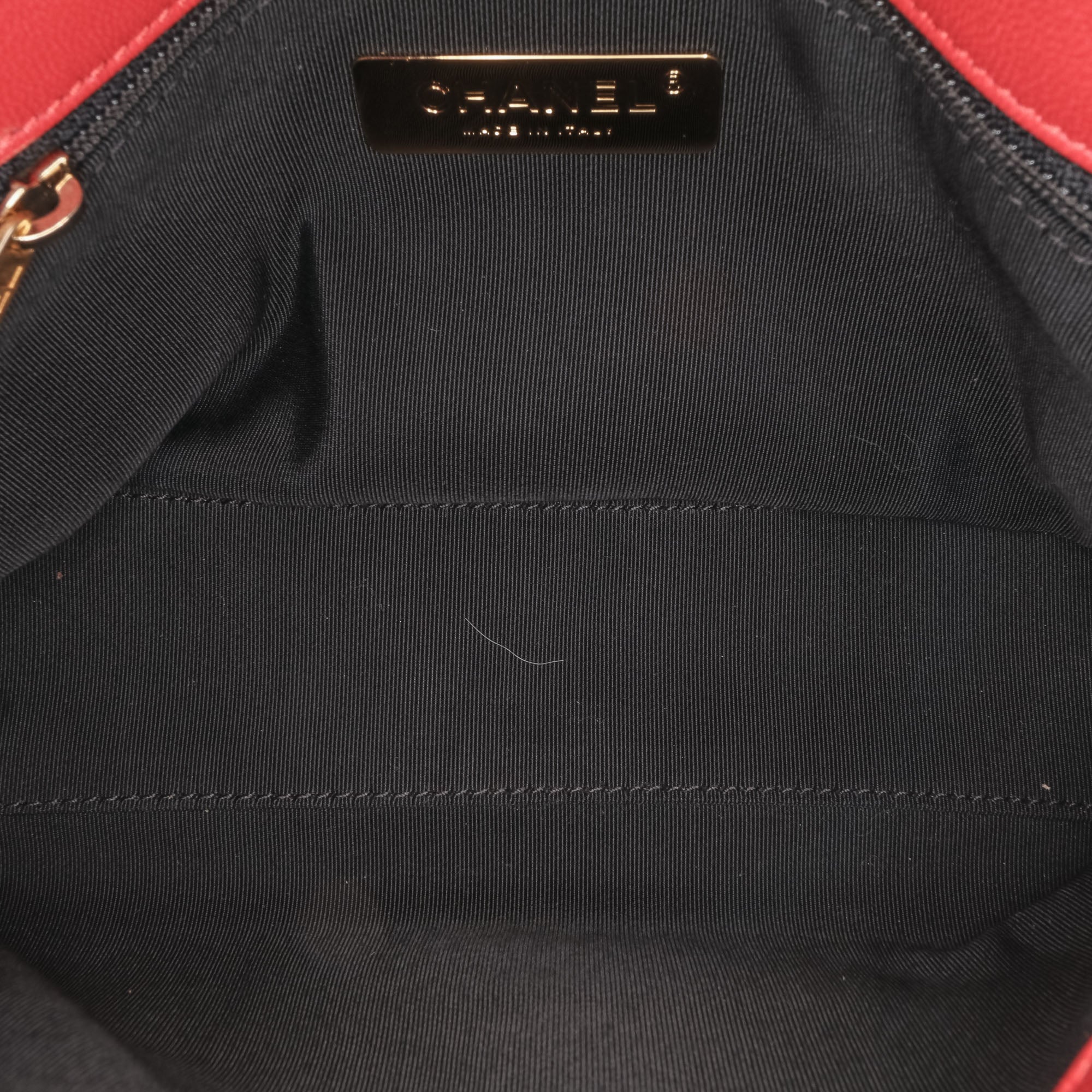 Chanel | Pre-Owned Small Quilted Lambskin Chain Link Flap | Red