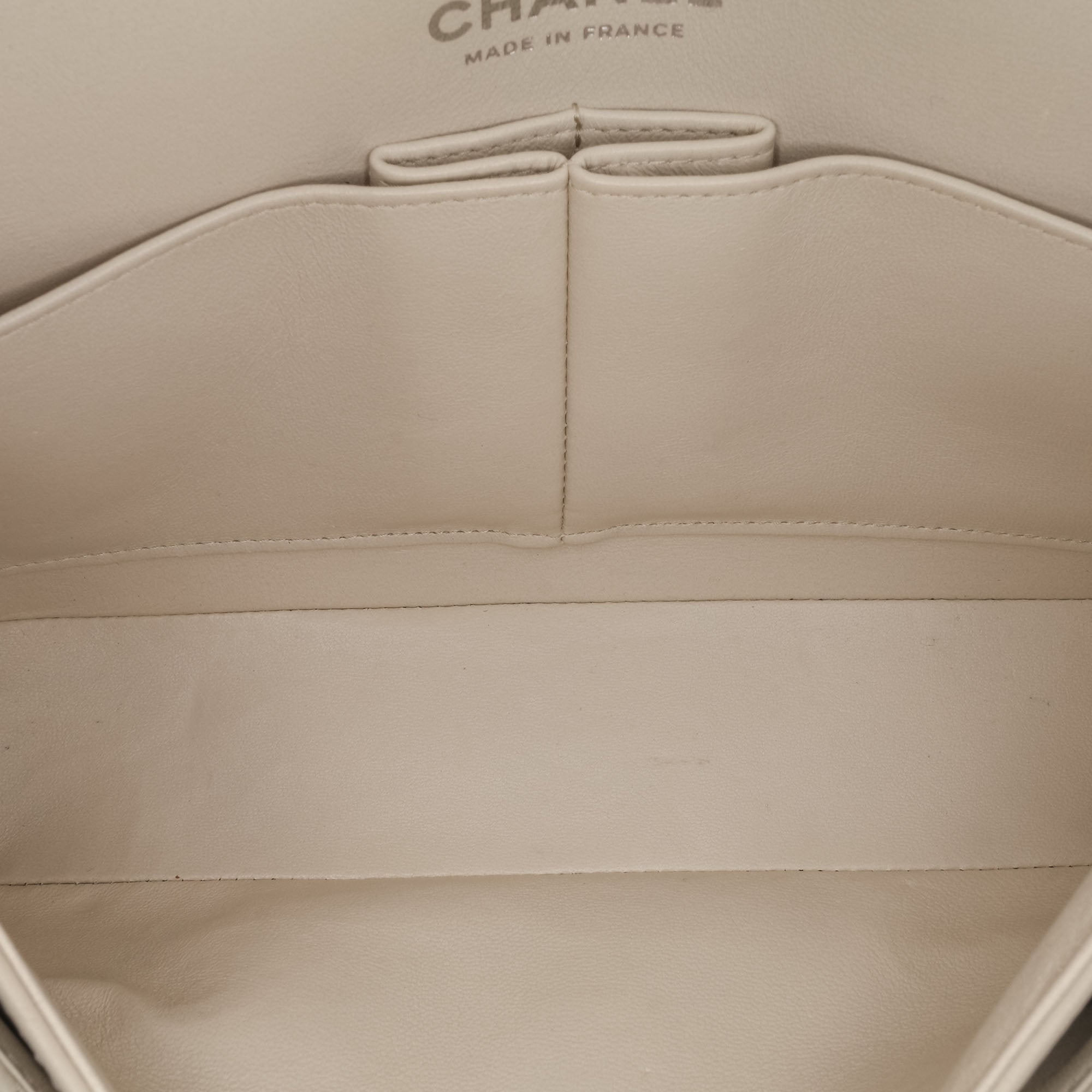 Chanel | Pre-Owned Small Classic Chevron Lambskin Double Flap | White/Off White