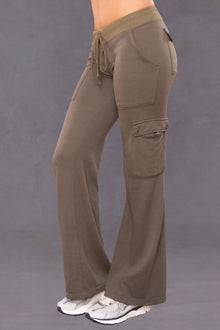 Women | Lightweight Fleece Wide Leg Cargo Sweatpant | Olive