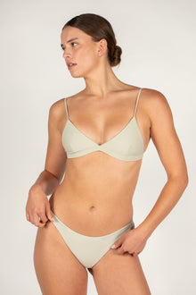 Miyako 2 Bottom | Oyster