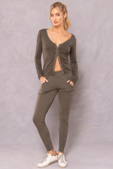 Women | Deluxe Weekender Jogger | Olive