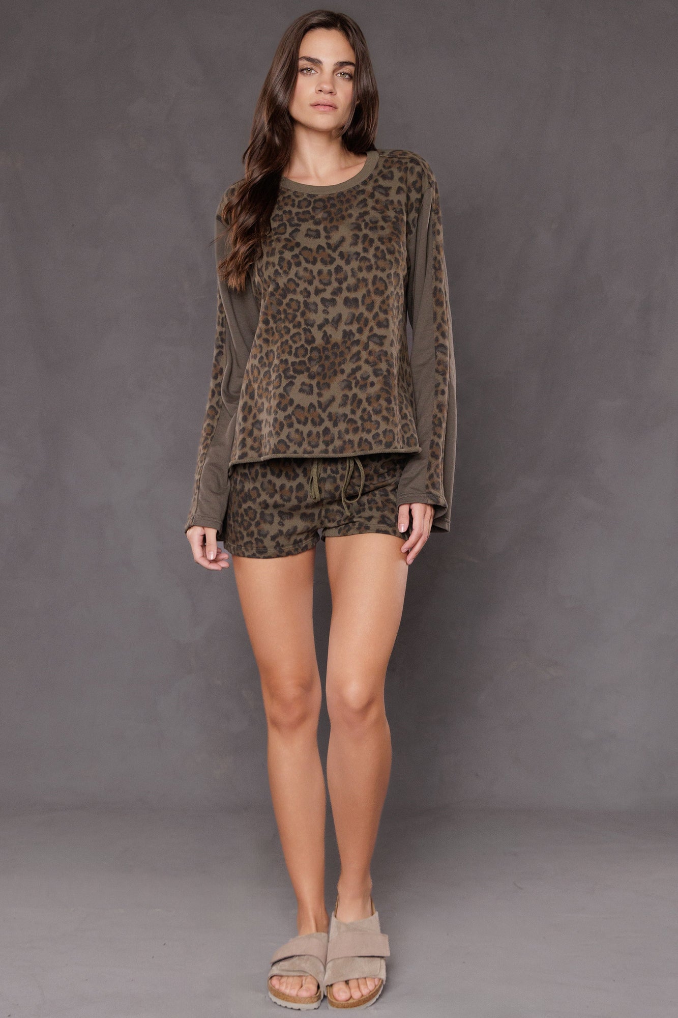 Women | Leopard Weekend Short | Olive