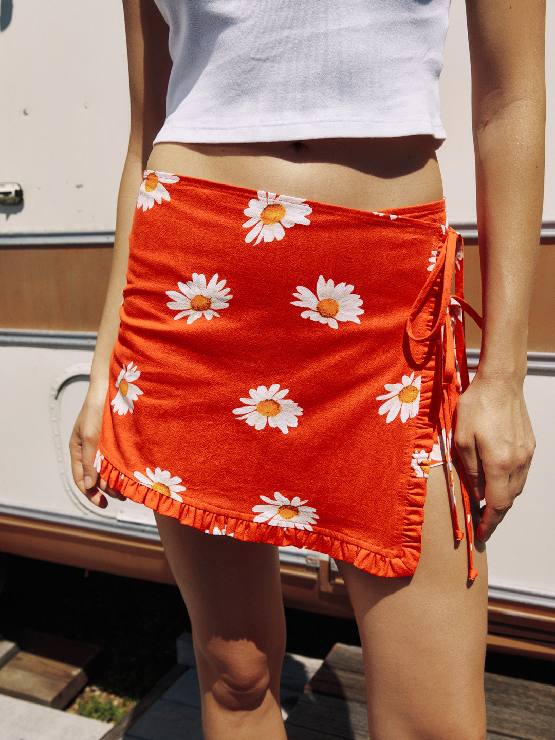 Christy Skort | Red Daisy