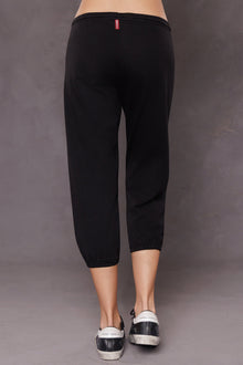 Women | Baby Fleece Basic Pull-On OG Crop Sweatpant | Black