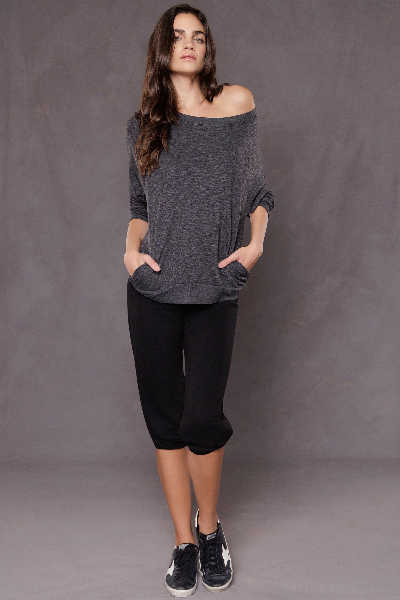 Women | Baby Fleece Basic Pull-On OG Crop Sweatpant | Black
