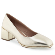 Alae Dress Pump | Soft Gold Leather