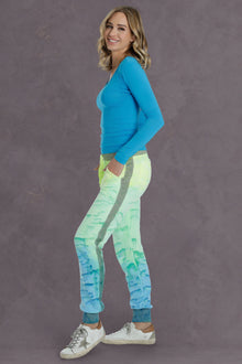 Women | Long Sleeve V-Neck Fitted Tee | Pacific