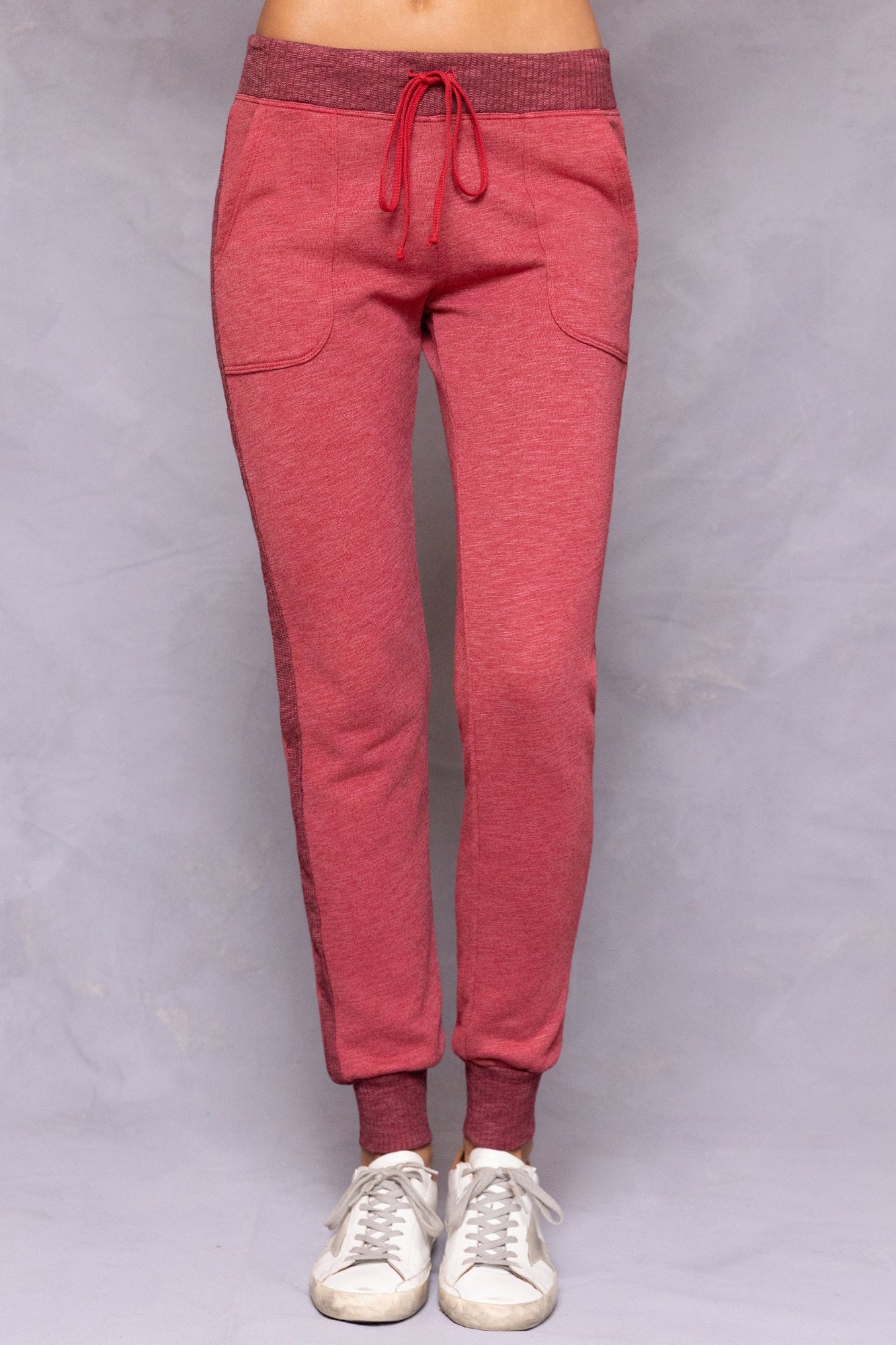 Women | Striated Racing Stripe Fitted Jogger | Crimson