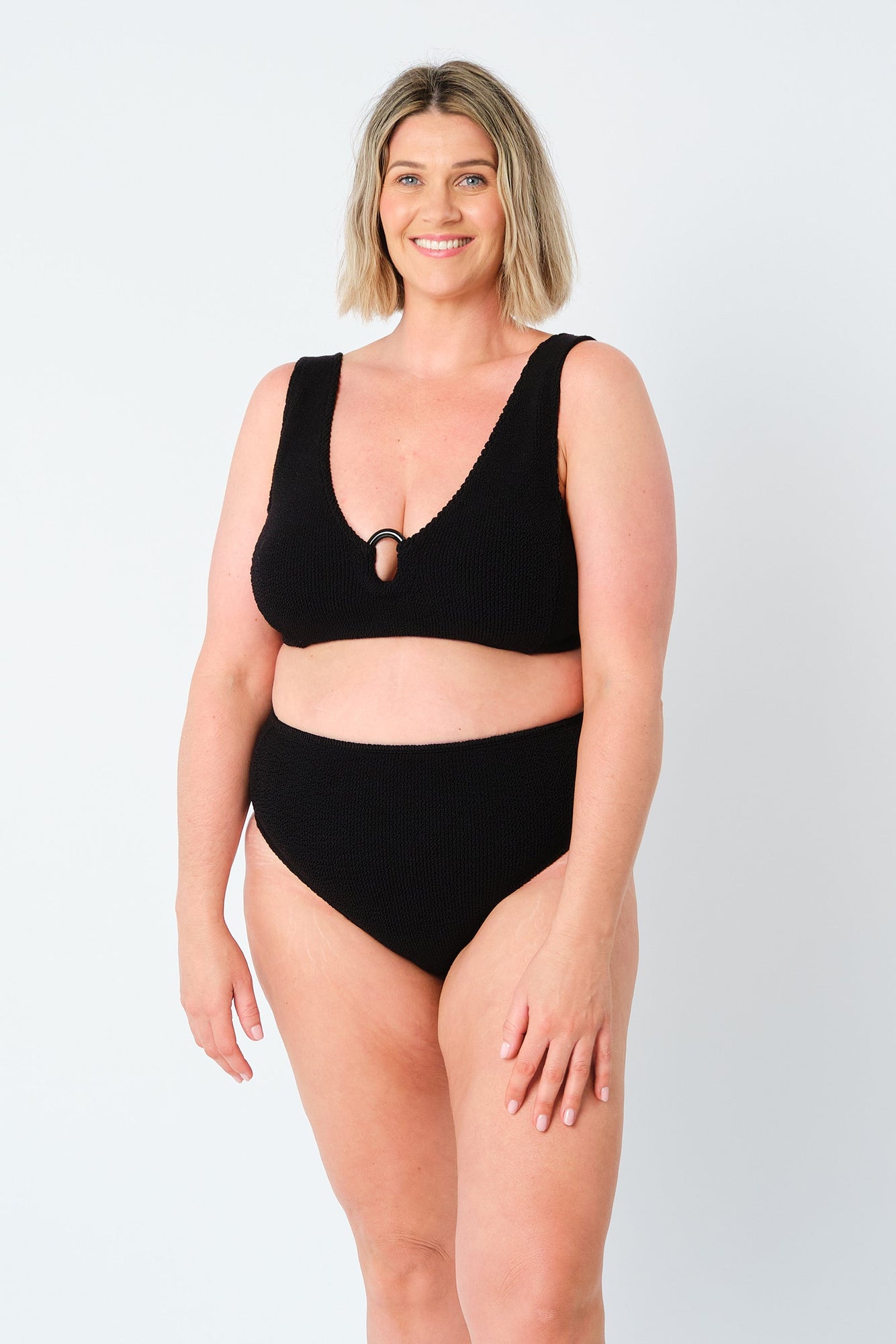 UNE PIECE-Crinkle Cut V-Neck Bikini Bralette with Ring BLACK