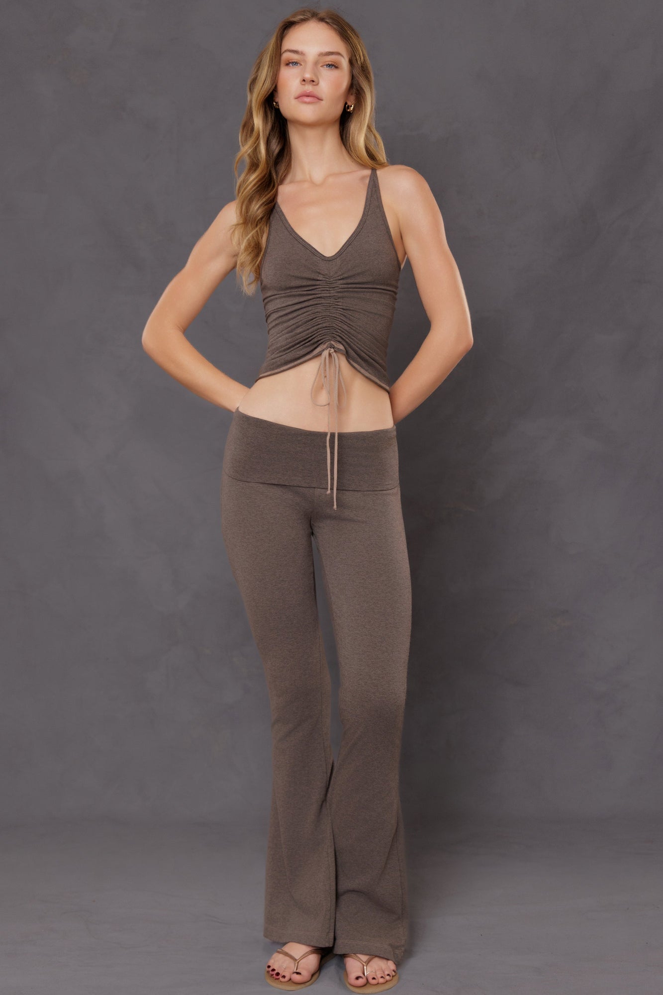 Women | Contour Rolldown Super Bell Pant | Charcoal/Woodsmoke