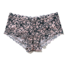 Signature Lace Boyshort | Outline (Neutral)