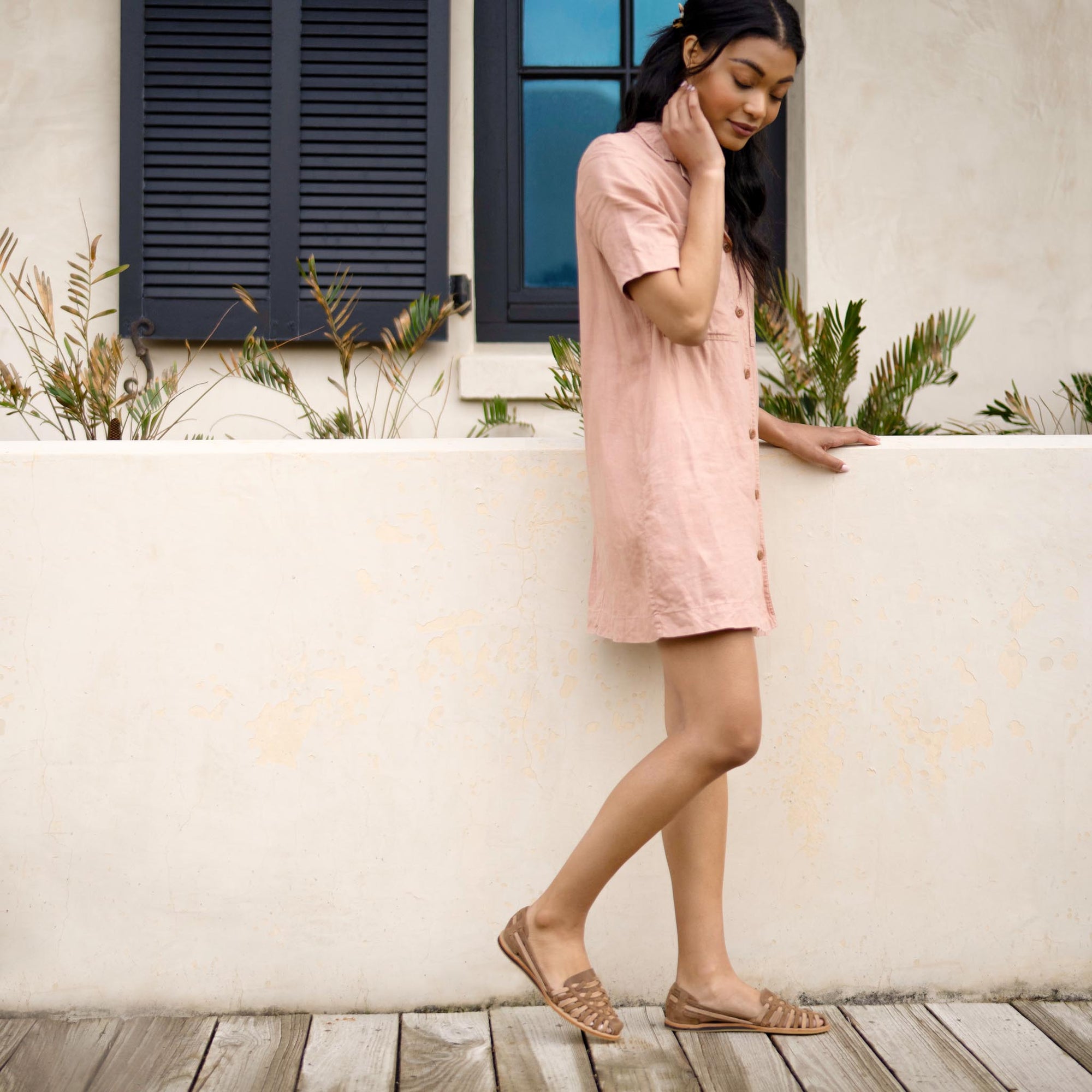 Image 2 Women's Huarache Sandal Tobacco/Almond Colorblock Women's Leather Slip On Nisolo on Model